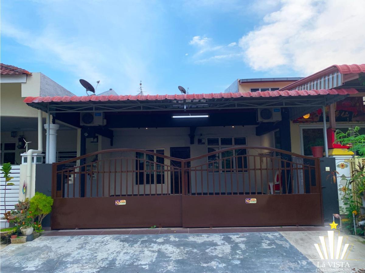 Malim Melaka Homestay Exterior photo